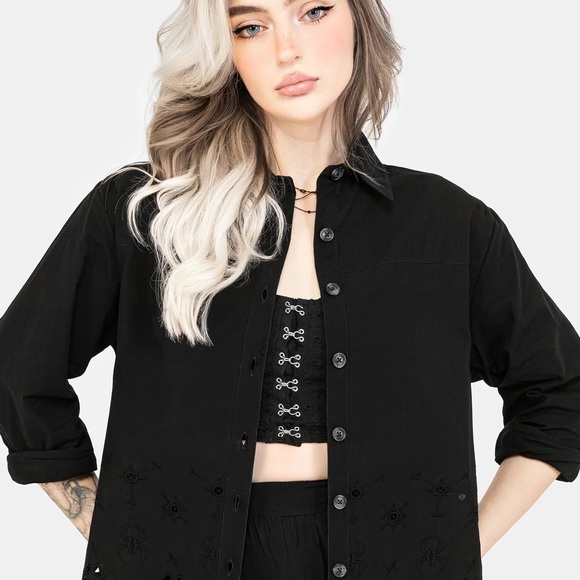 Disturbia Synthweb Cotton Broderie Hem Shirt - Picture 3 of 9